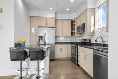 22 Lake St unit 22R, Somerville, MA 02143 - photo 3