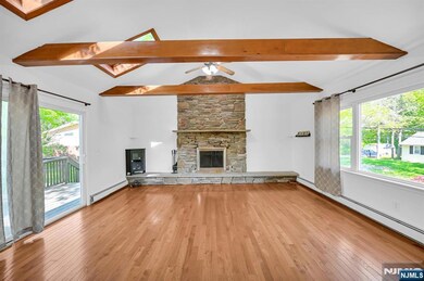 1 Norwood Rd, Hewitt, NJ 07421 - photo 6