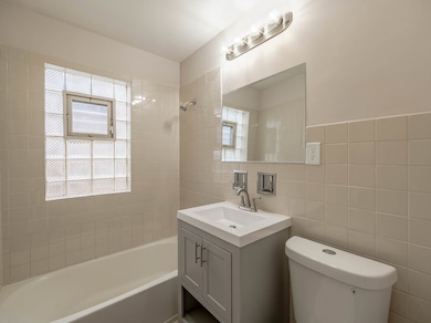 unlisted-address, Chicago, IL 60652 - photo 7