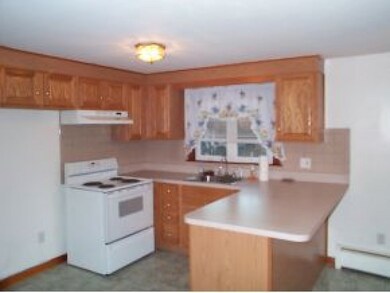 71 Lawrence Rd, Salem, NH 03079 - photo 2