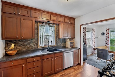 1924 2nd St, Perry, IA 50220 - photo 7