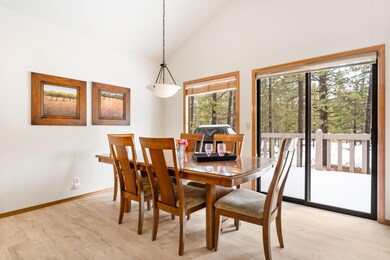 05-Dining Room