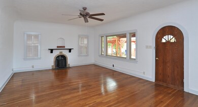 1230 Seneca - Living Room