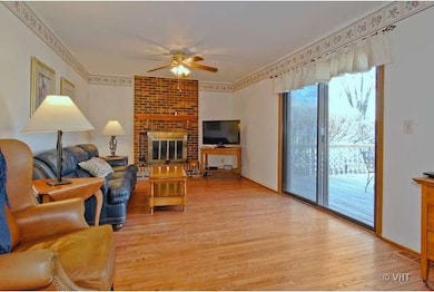 543 Stewart St, Batavia, IL 60510 - photo 5