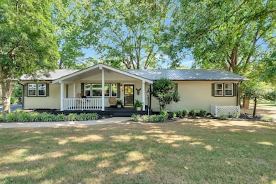 1013 Tenassee Trail, Columbia, TN 38401 - photo 3