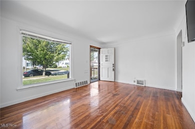 26230 Oriole Ave, Euclid, OH 44132 - photo 2