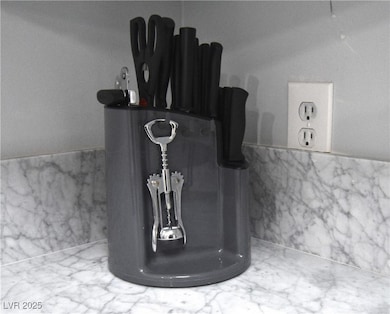 5045 Spencer St unit B, Las Vegas, NV 89119 - photo 7