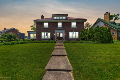 01_400EverettDrWindowStillRealEstatePhot