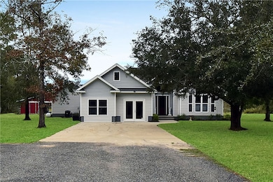 6894 Mount Pleasant Rd, Hortense, GA 31543 - photo 2