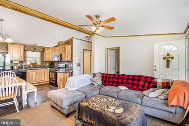 261 Carlisle Ave, Enola, PA 17025 - photo 5