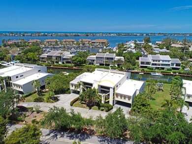 Direct access to Intercostal Waterway.