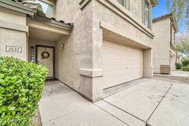 2532 W Straight Arrow Ln-6