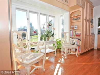 1204 Ina Ln, McLean, VA 22102 - photo 6