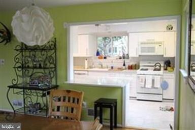 8729 Susanna Ln, Chevy Chase, MD 20815 - photo 7