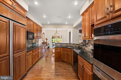 9475 Turnberry Dr, Potomac, MD 20854 - photo 5