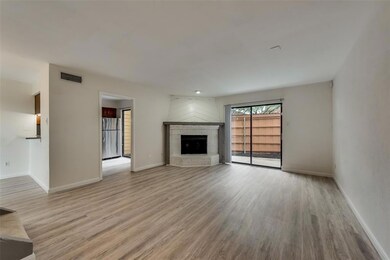 Spacious living room