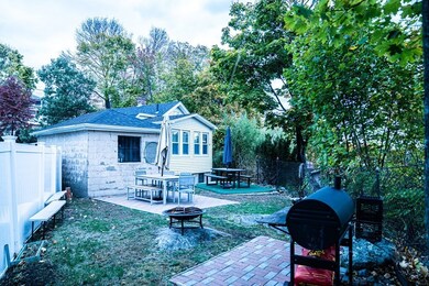 208 Pine Hill Cir, Waltham, MA 02451 - photo 4