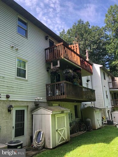 10 Maplewood Ave, Mohnton, PA 19540 - photo 4