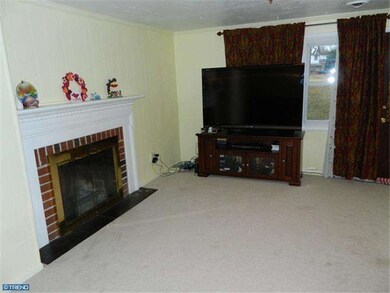 405 Burning Tree Rd, Wallingford, PA 19086 - photo 7