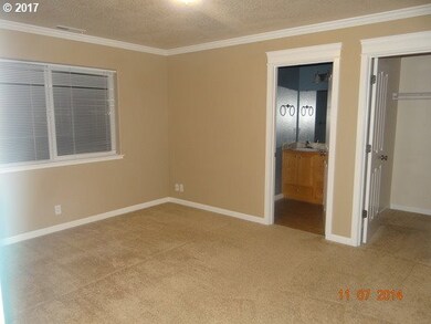 Bedroom, Primary