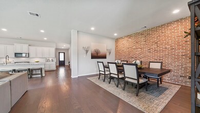 31410 Raleigh Creek Dr, Tomball, TX 77375 - photo 5