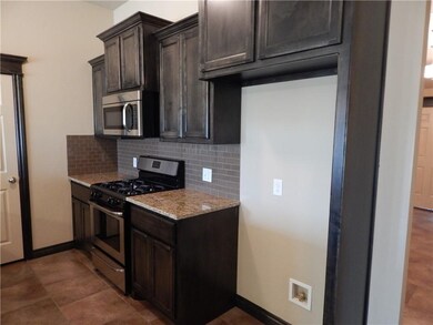 18122 Manera Way, Edmond, OK 73012 - photo 4