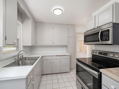 9455 Revere Ln N, Maple Grove, MN 55369 - photo 5