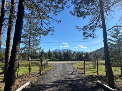 260 Paula Ln, Williams, OR 97544 - photo 6