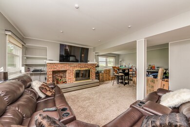 2027 Templar Dr, Naperville, IL 60565 - photo 3