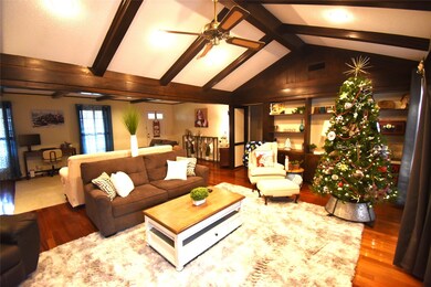 8011 Meadowvale Dr, Houston, TX 77063 - photo 7