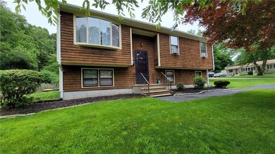 4 Julien St, Smithfield, RI 02917 - photo 2