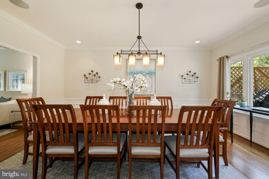 8613 Honeybee Ln, Bethesda, MD 20817 - photo 7