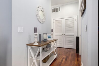 4814 N Damen Ave unit 411, Chicago, IL 60625 - photo 2