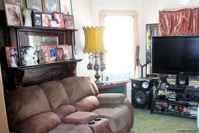 911 Strong St, Schenectady, NY 12307 - photo 4