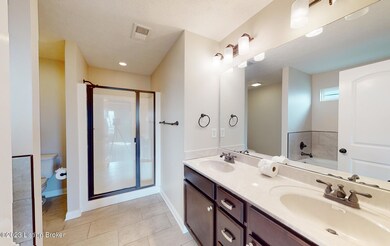 10603 Brook Chase Ct, Louisville, KY 40228 - photo 6