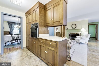 709 Maple Leaf Ln, Moorestown, NJ 08057 - photo 6