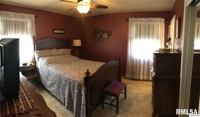 1233 Scott St, Davenport, IA 52803 - photo 3