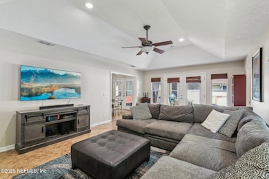 5-web-or-mls-N Kyle Way-0106-005