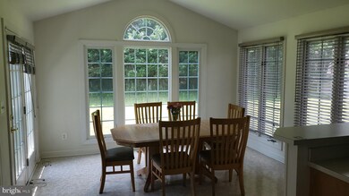 11335 Oxford Crest Ln, Laurel, MD 20723 - photo 6