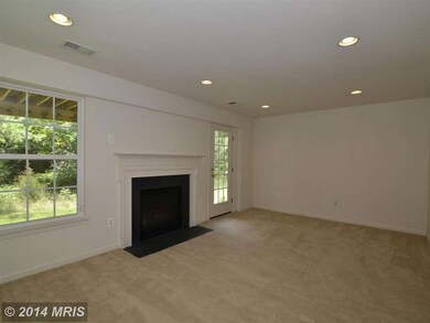 42259 St Huberts Place, Chantilly, VA 20152 - photo 7