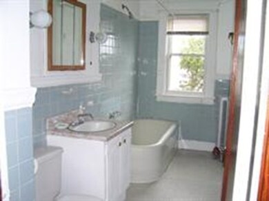 4 Loxwood St unit 3, Worcester, MA 01604 - photo 3