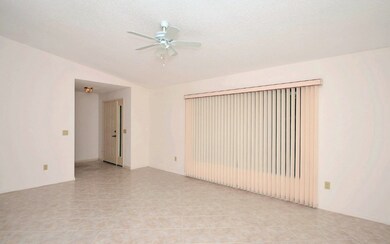 Foyer/Living room