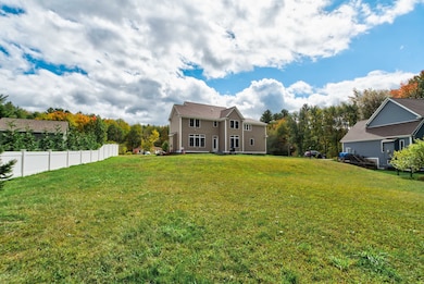 24 Griffin Rd, Londonderry, NH 03053 - photo 3