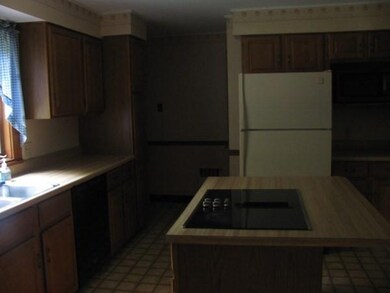 8 Maplelawn Dr, Monson, MA 01057 - photo 6