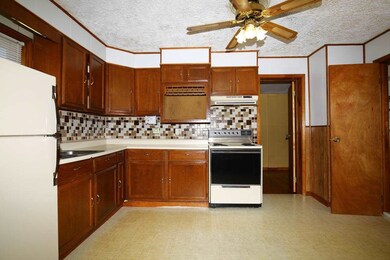 12 Rhode Island Ave, Rensselaer, NY 12144 - photo 7