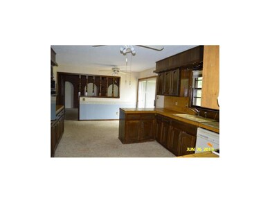 404 S Silver Top Ln, Raymore, MO 64083 - photo 6