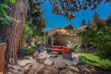 1202 SW Mcclellan Ln, Bend, OR 97702 - photo 3