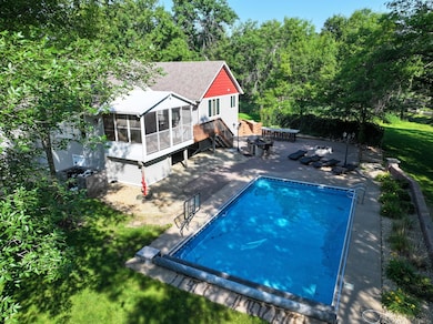 1109 Lakeview Ave, Alexandria, MN 56308 - photo 3