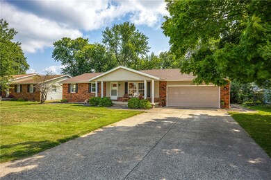 1028 N Main St, Effingham, IL 62401 - photo 5
