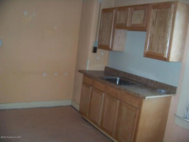 145 Sharpe St, Kingston, PA 18704 - photo 6